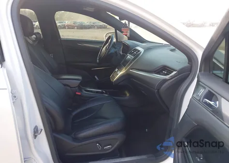 2015 Lincoln Mkc из США, поврежденный, VIN 5LMCJ1A93FUJ22374